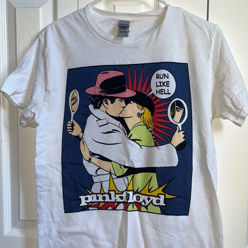 🔥3/$15 Pink Floyd “Run Like Hell” white tee - size S